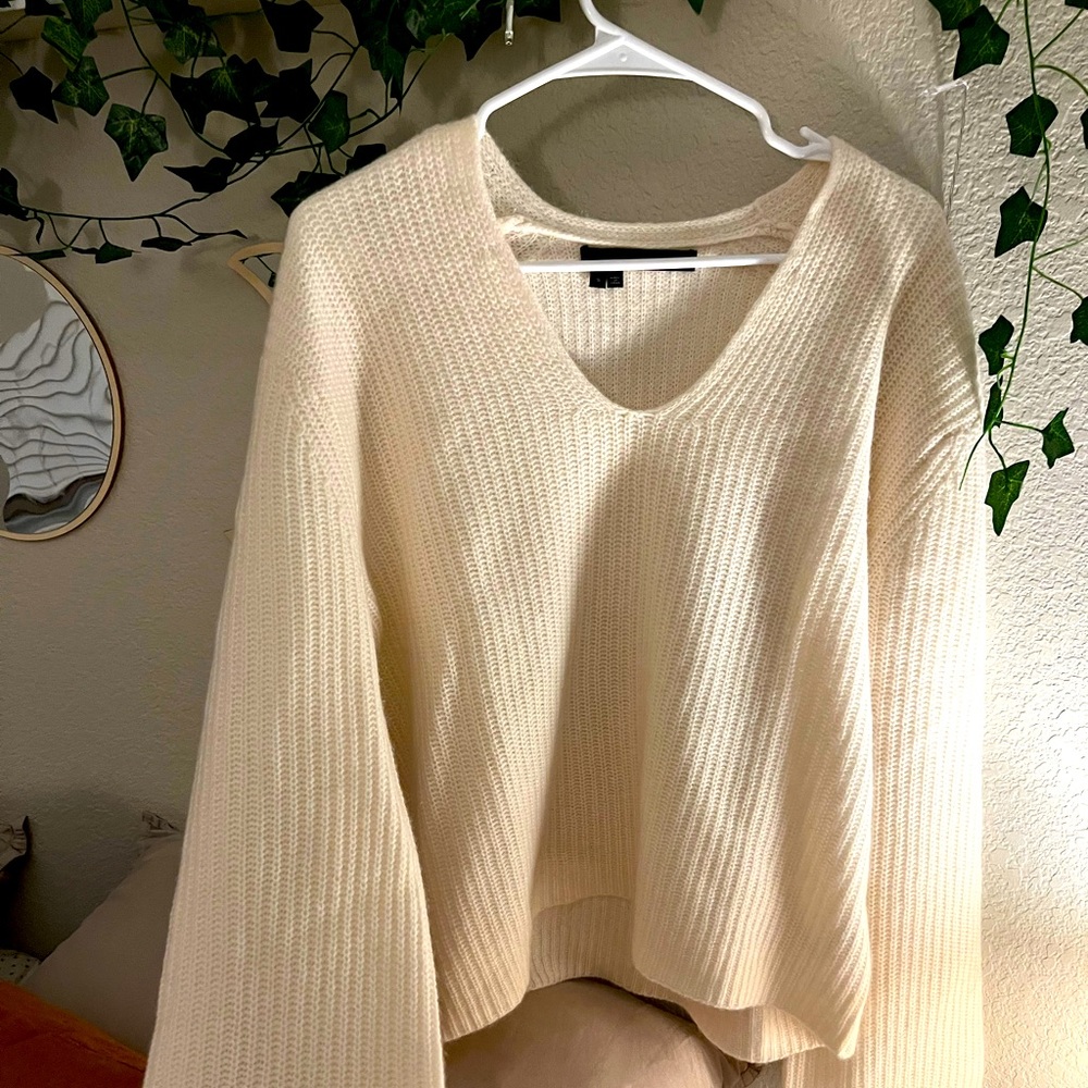 Cashmere sweater
